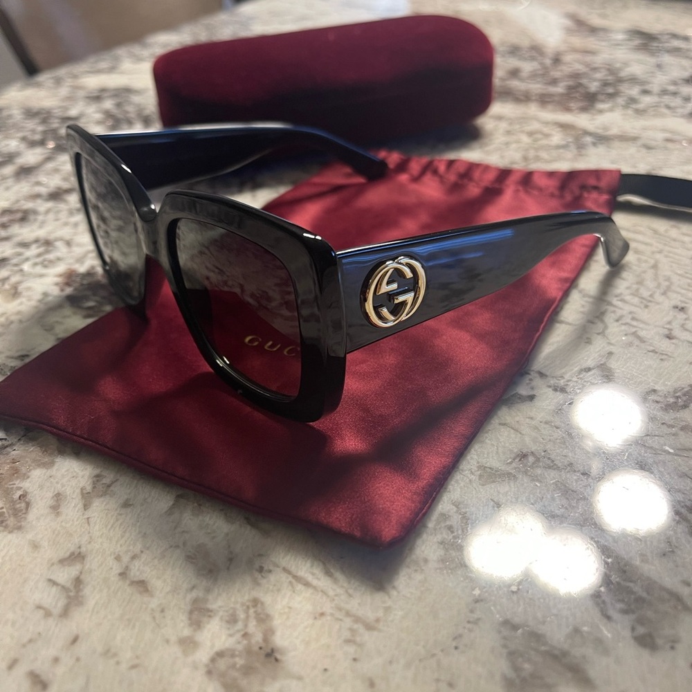 Gucci Black Square Sunglasses - Picture 6 of 12